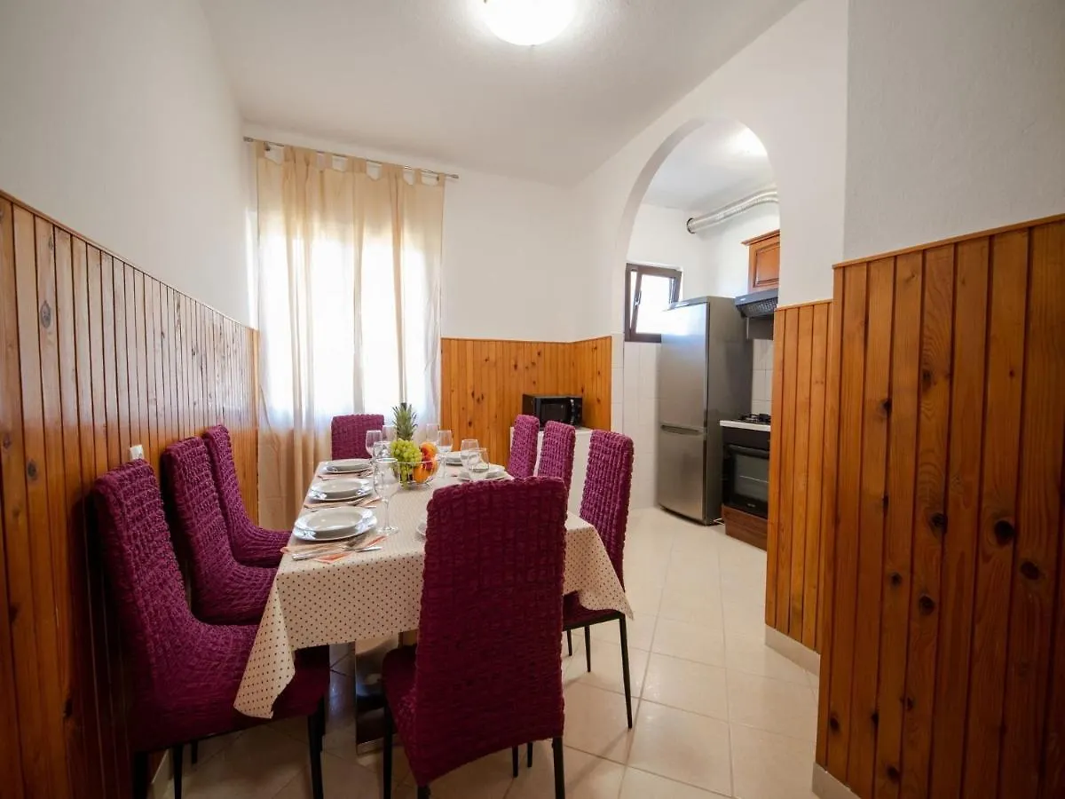 Apartment Zora In Seline With Terrace, Near The Beach Croácia