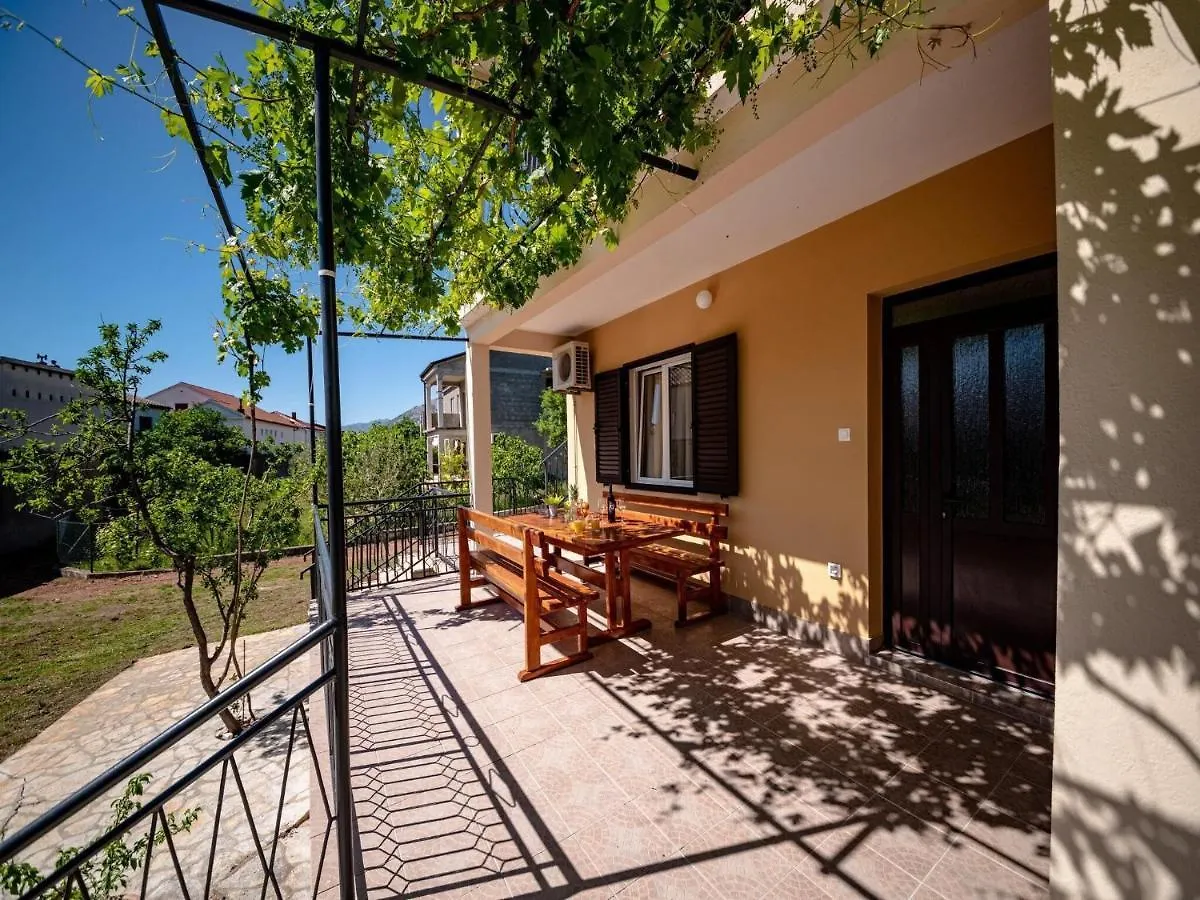 Apartment Zora In Seline With Terrace, Near The Beach