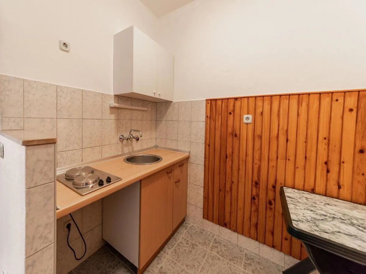 Apartment Zora In Seline With Terrace, Near The Beach 0*,